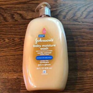 Johnson&Johnson Baby Moisture Wash
